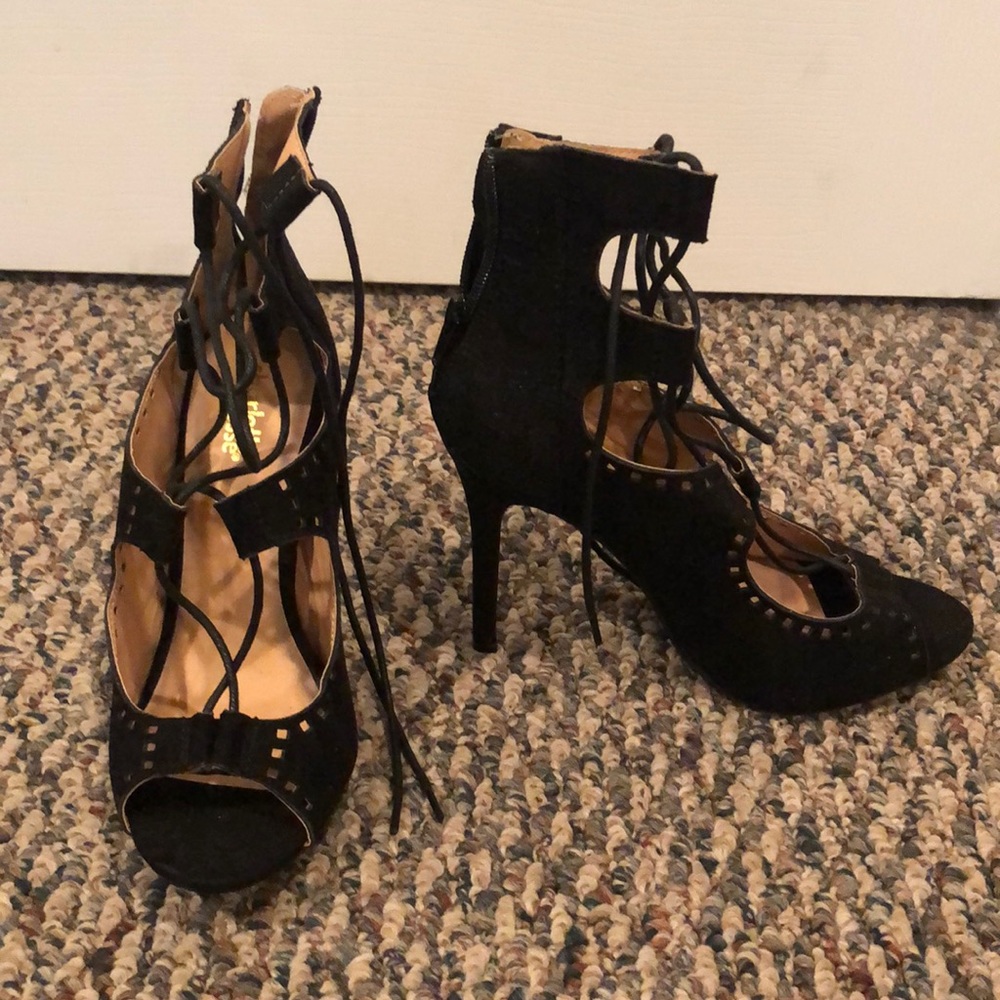 Lace up Heel